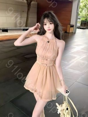 妹子任由蹂躏粉嫩多汁