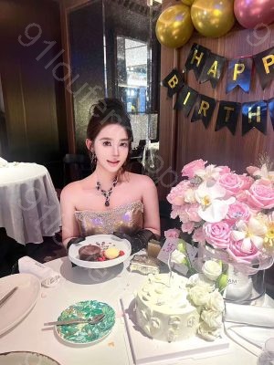 铁西大胸美女