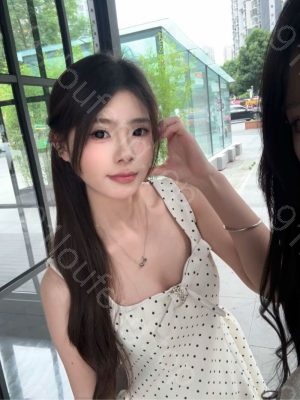 翘臀骚妇媚姐