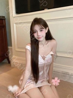 傲人大胸妹