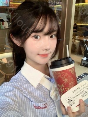 火辣豹纹小姐姐