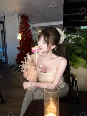 知性大奶少妇