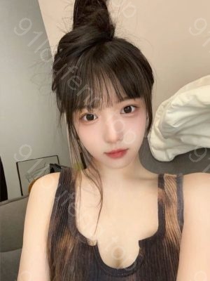 漂亮骚妹，很诱惑
