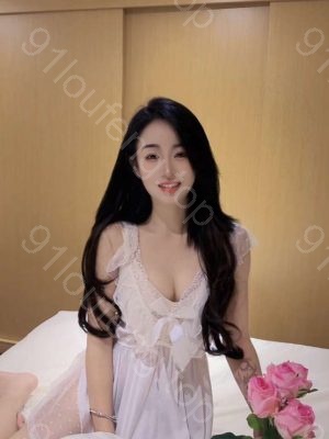 丝袜制服女王