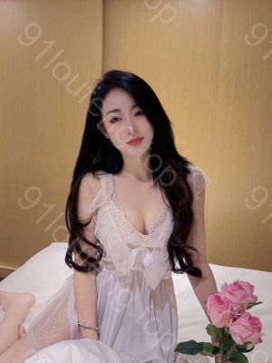 丝袜制服女王