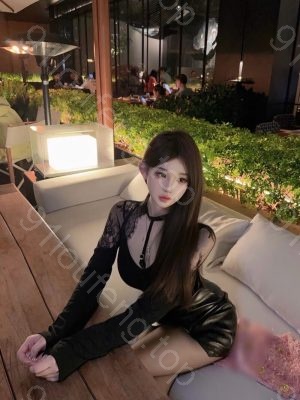 童颜巨乳少妇